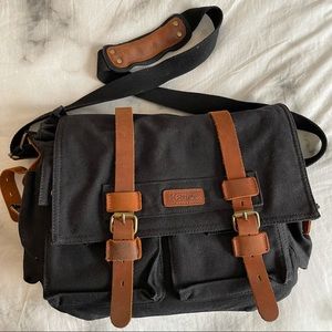 Padded Camera/Laptop Messenger Bag